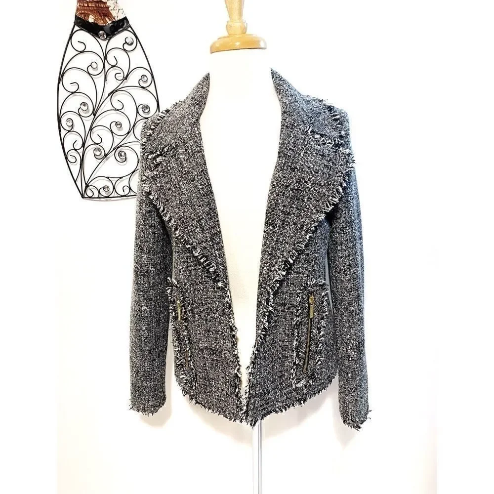 🎉HP 🎉NWOT Michael Kors Fringed Tweed Jacket